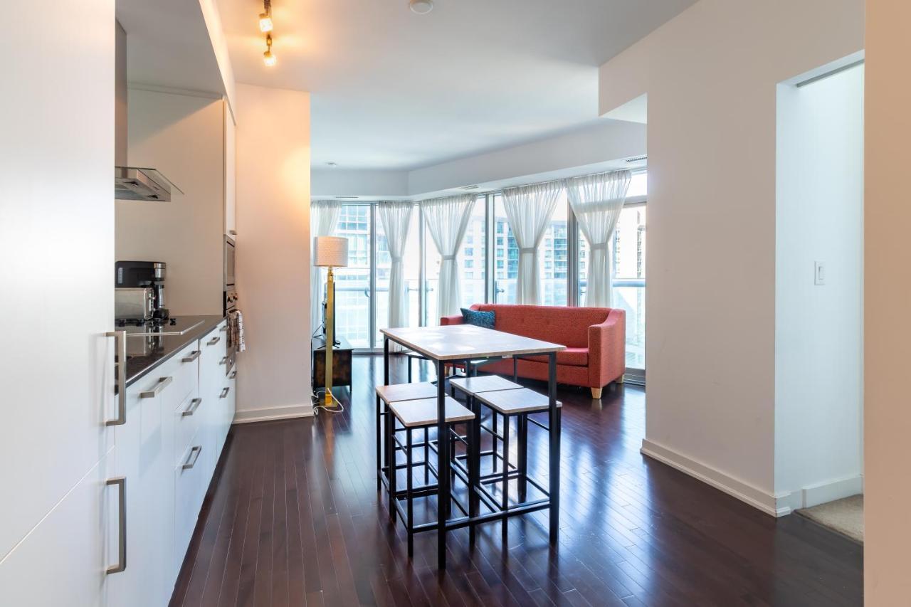 טורונטו Exclusive Downtown 2Bed Suites מראה חיצוני תמונה