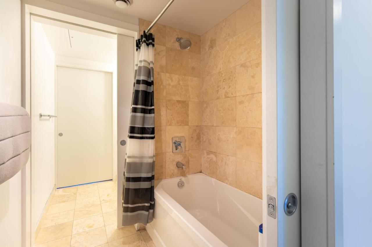 טורונטו Exclusive Downtown 2Bed Suites מראה חיצוני תמונה